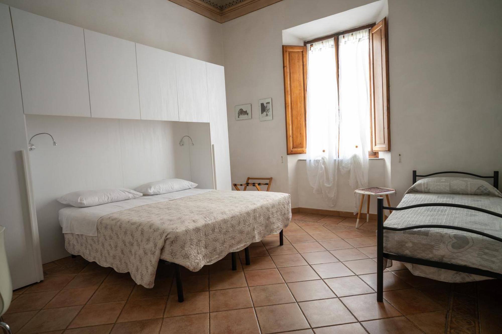 Chambre Triple Basique avec Salle de Bains Commune